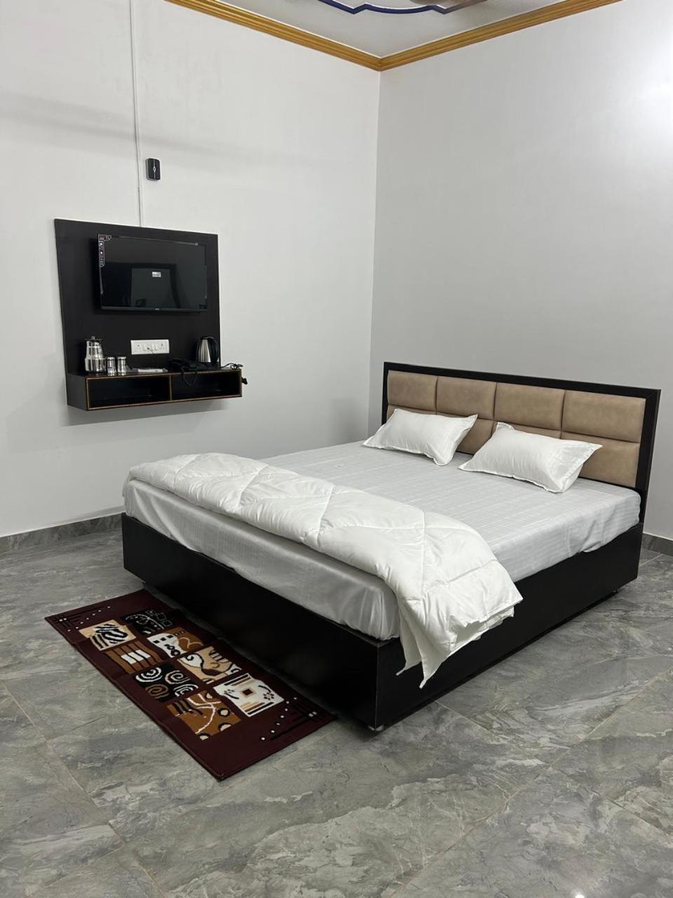 Shri Narayanam Guest House And Home Stay Ayodhya Eksteriør bilde